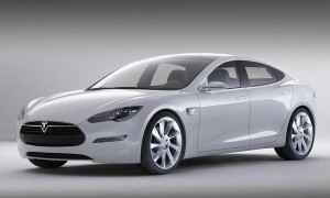 2013-Tesla-Model-S[1]