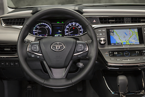 2013 Toyota Avalon Hybrid Steering and Dash