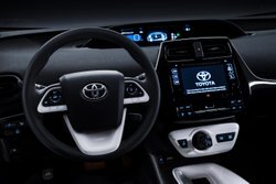2016,Toyota,Prius,interior