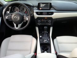 2016,Mazda6,interior,technology,design