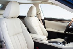 2016 Lexus ES 300h,interior,mpg