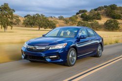 2017 Honda Accord Hybrid,hybrid,mpg,fuel economy,road test