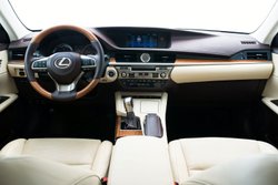 2016 Lexus ES 300h,interior