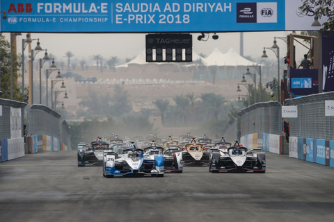 After a chaotic day caused by heavy rain on Saturday morning, BMW i Andretti Motorsport’s Antonio Felix da Costa won the very first race of a brand-new season of the ABB FIA Formula E Championship in Saudi Arabia by fending off Formula E’s world champion Jean-Eric Vergne.