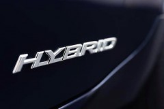 2016_Lexus_ES_300h_badge