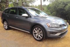 VW-Alltrack-side4