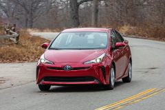 2020_Prius_LE_02-1500x1000