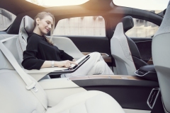 Lucid-Air-Interior-4