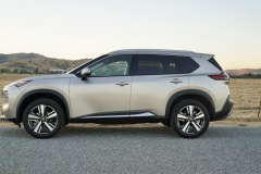 2021-Nissan-Rogue-11