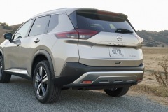 2021-Nissan-Rogue-13