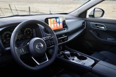 2021-Nissan-Rogue-17