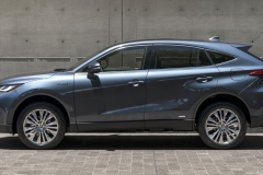 MY21_Venza_Limited_003-Copy