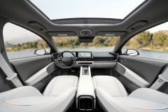 IONIQ-6-Front-Cabin