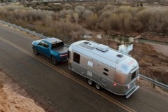 R1T-Towing