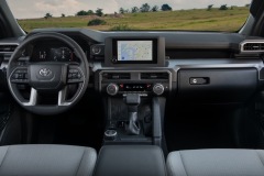 4Runner-Dash-2