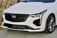 2020-Cadillac-CT4-V-10