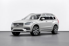 XC90 Plug-In Hybrid Inscription T8 in Birch Light Metallic