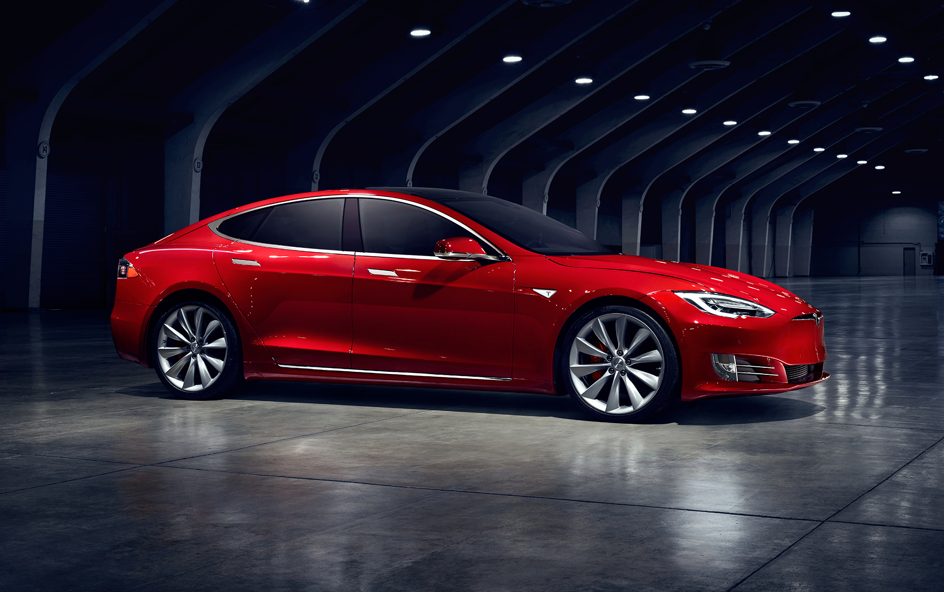 Tesla Model S 12,000 Order Electric Car 265Mile Range Clean Fleet