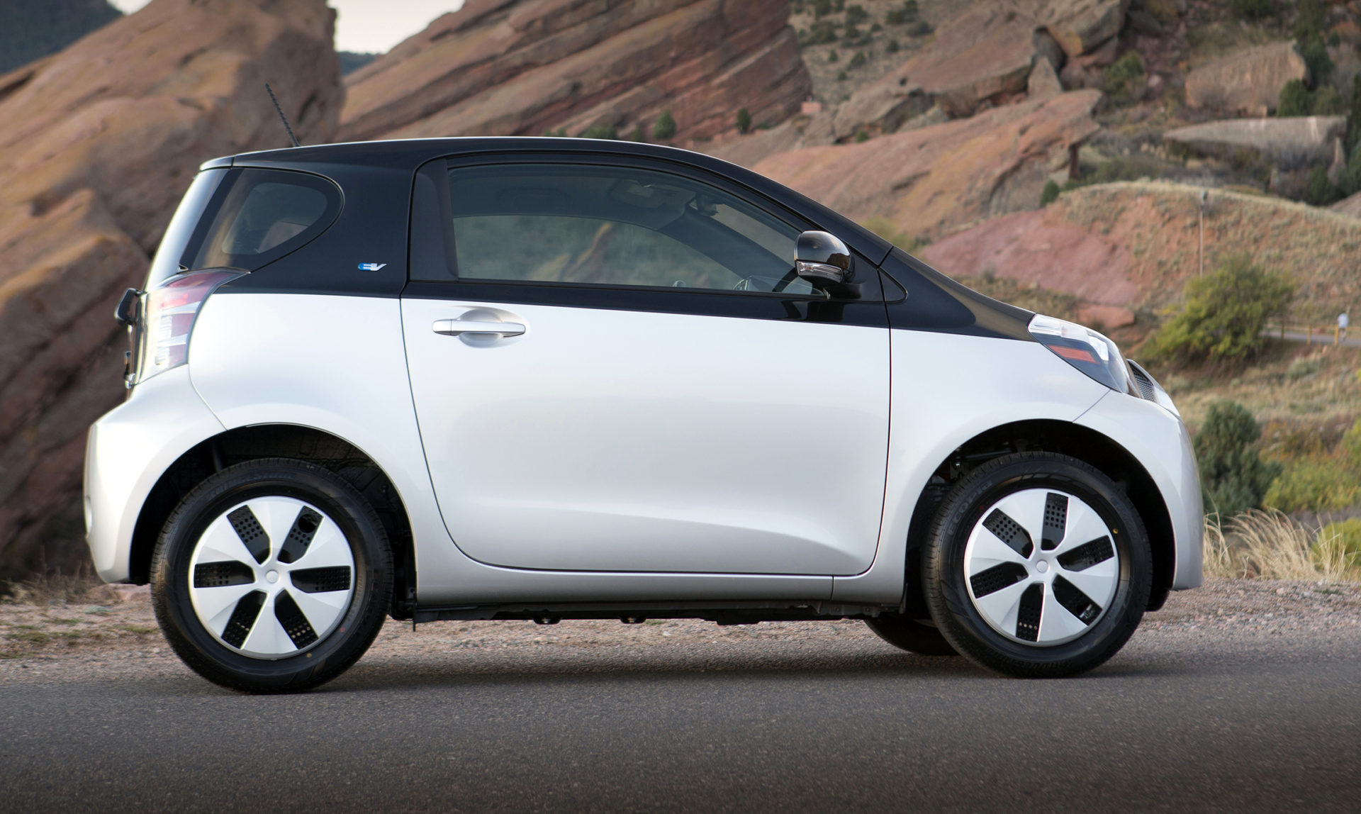 Scion iQ EV Driving Toyota’s New City Electric Car Clean Fleet Report