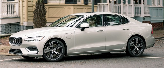 Road Test: 2020 Volvo S60 T8 AWD Plug-in Hybrid | Clean Fleet Report