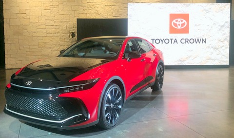 2023 Toyota Crown Hybrid