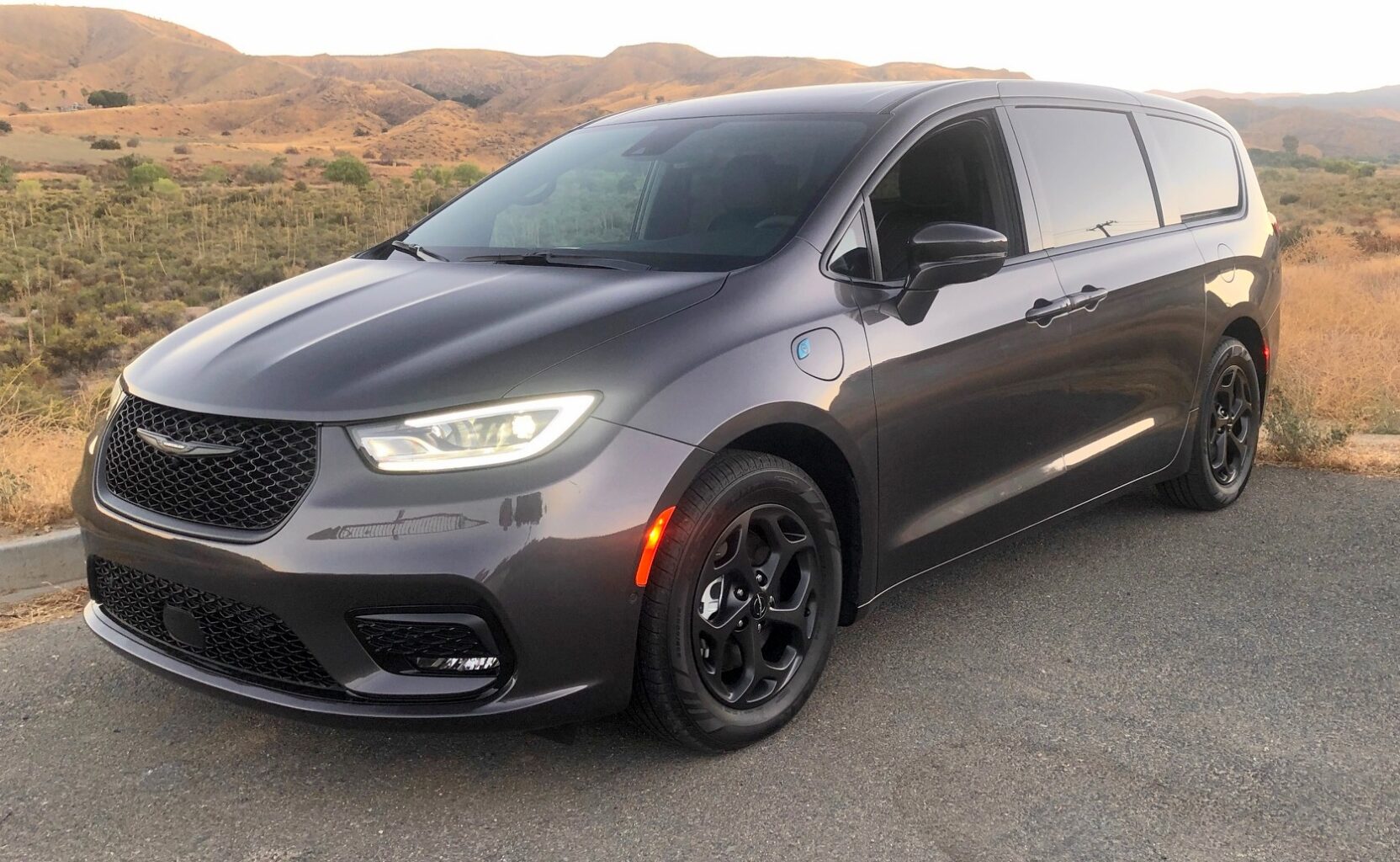 Highway Check: 2022 Chrysler Pacifica Restricted Plug-in Hybrid