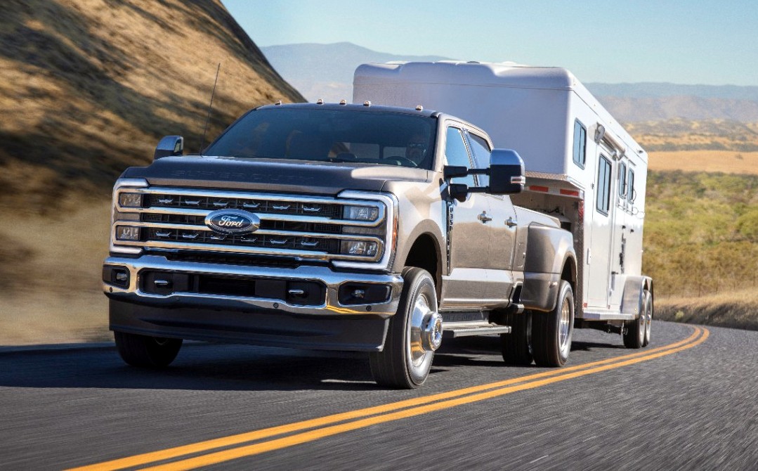 Tech: Exploring Ford 5th Wheel Hitches