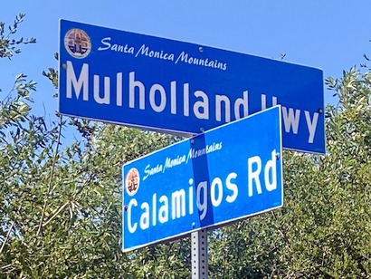 Mulholland Hwy sign