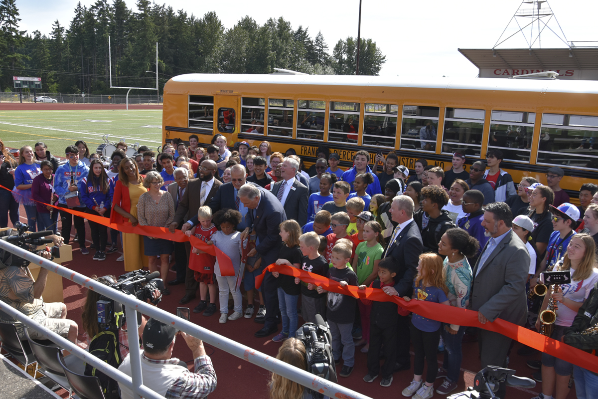 Electric school bus