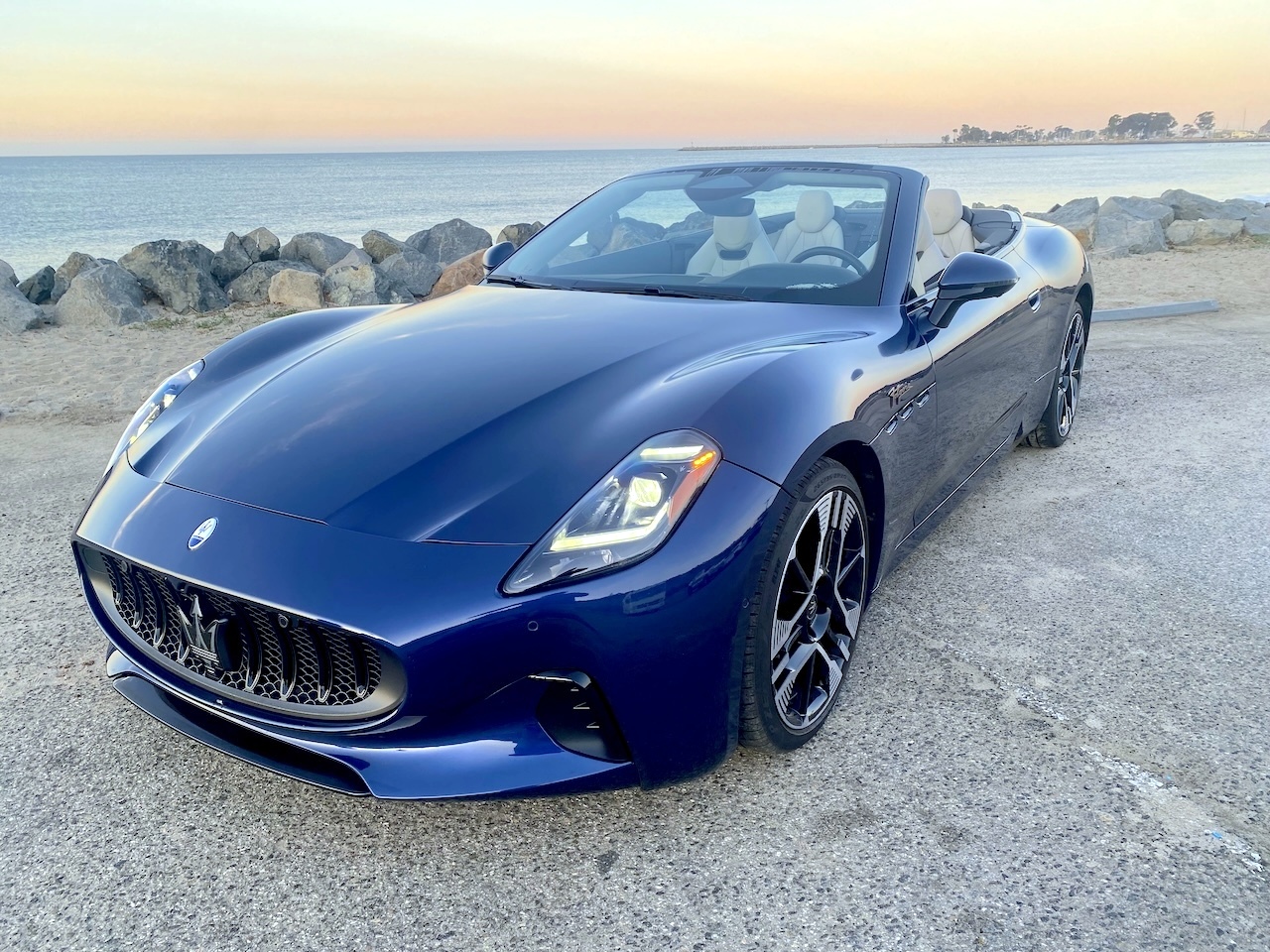 2025 Maseerati GranCabrio Folgare EV