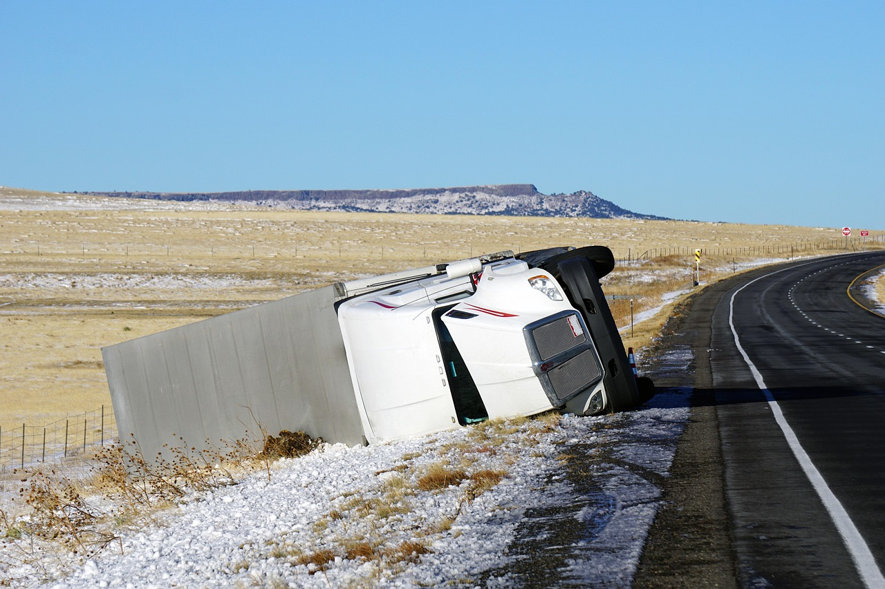 The Difference Between Trucking Company Liability and Driver Liability After a Crash