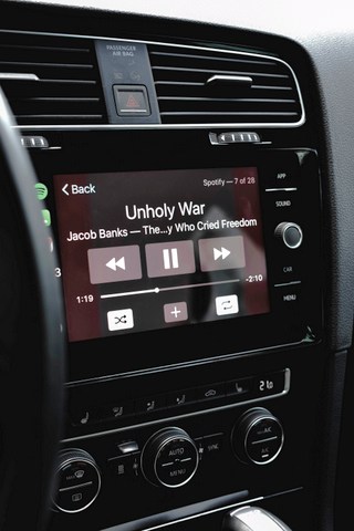 Why EV Drivers Want Real Buttons Back, And What Carmakers Are Changing