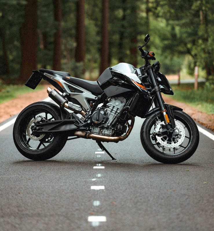 Motorcycle, Photo by Sijs Coolen