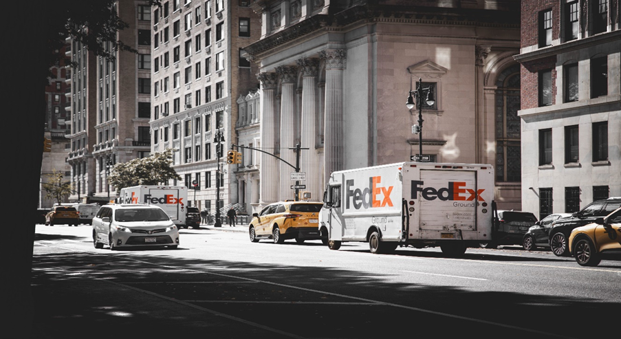 Why Electric Delivery Fleets Are Investing More in Data-Driven Vehicle Branding