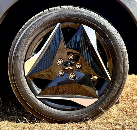 2027-Mitsubishi-Eclipse-Sportback